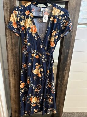 Old Navy Floral Wrap Dress Navy Orange Midi Short Sleeve 100% Viscose Women’s M